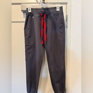 Figs Zamora Jogger in Charcoal like new